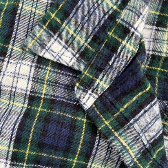 L.L.Bean Relaxed Fit Flannel - Picture 5 of 5